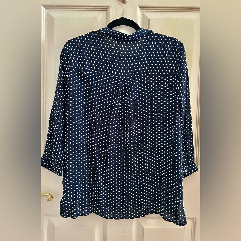 Zara Basic Medium Hidden Button Button-Up Blouse … - image 5